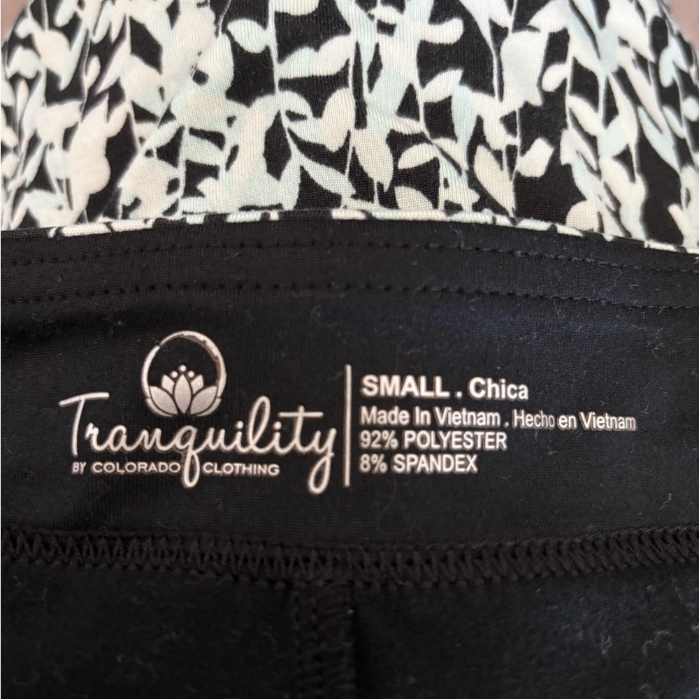 Tranquility Women’s Floral Skort‎ Small - Picture 2 of 3